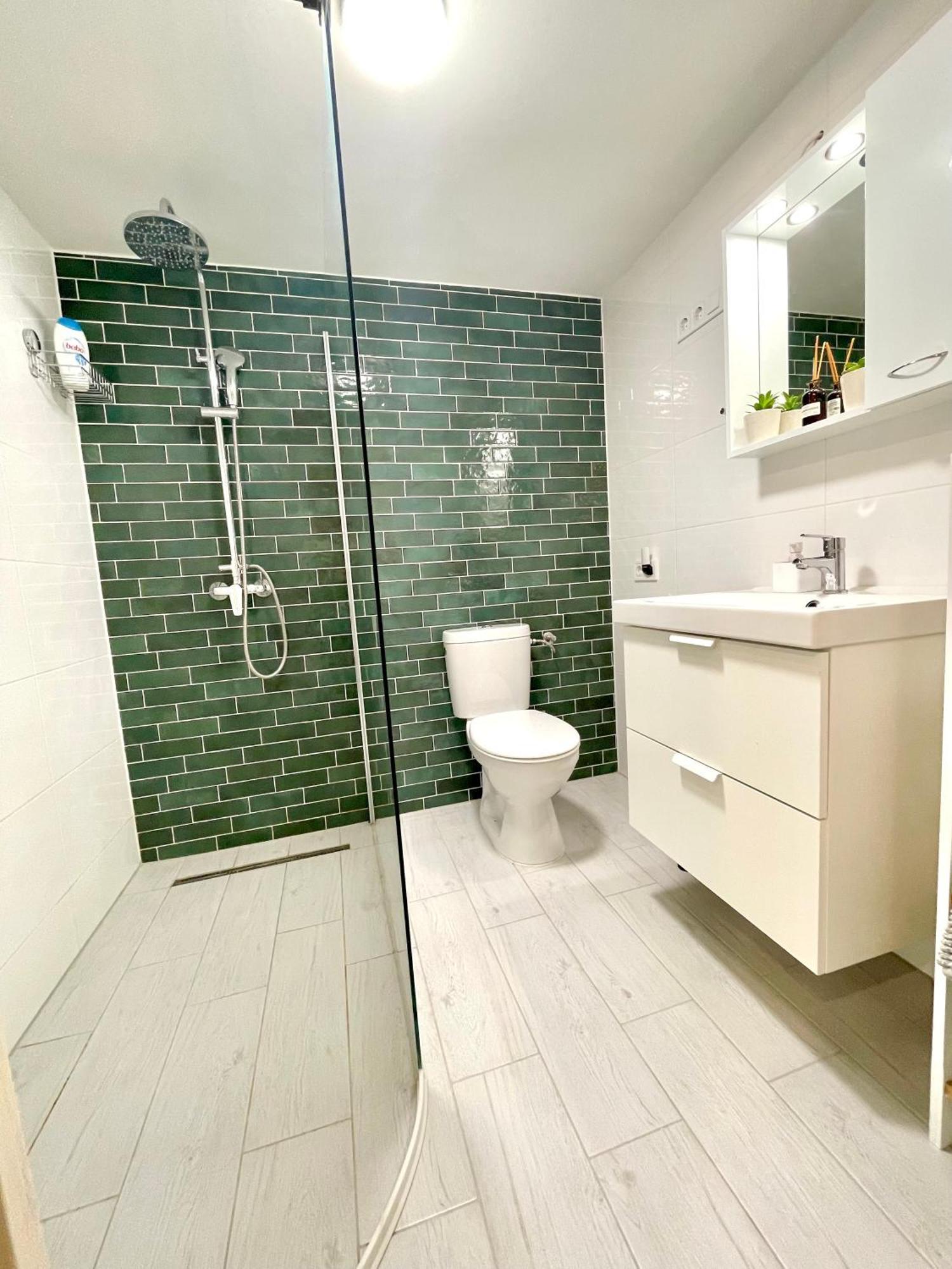 Apartman Teresian Near The Andrassy Street Free Air Conditioner Free Coffee Budapest