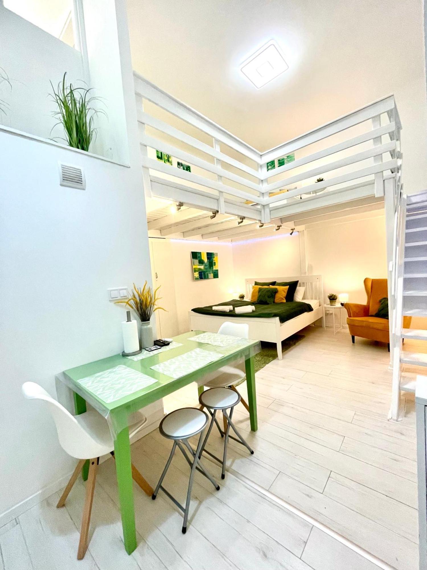 Teresian Near The Andrassy Street Free Air Conditioner Free Coffee Apartman *